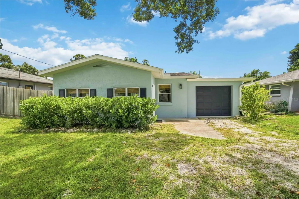 2924 HILLVIEW STREET Sarasota, FL 34239