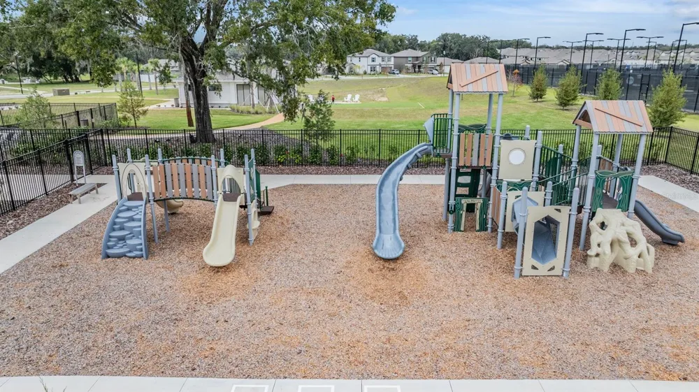 6357 BEVERLY HILLS DRIVE Zephyrhills, FL 33541
