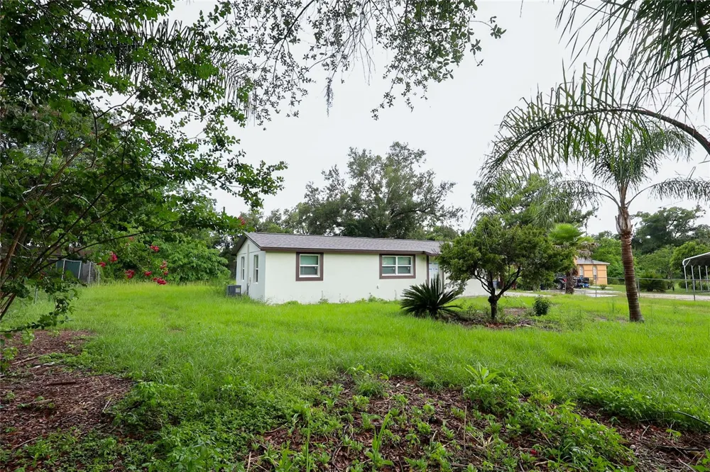 6427 A L CAMPBELL LANE Seffner, FL 33584