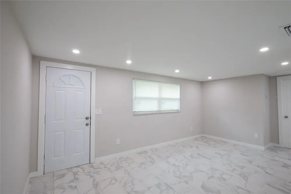 6427 A L CAMPBELL LANE Seffner, FL 33584
