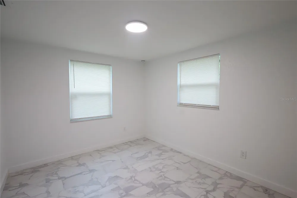 6427 A L CAMPBELL LANE Seffner, FL 33584