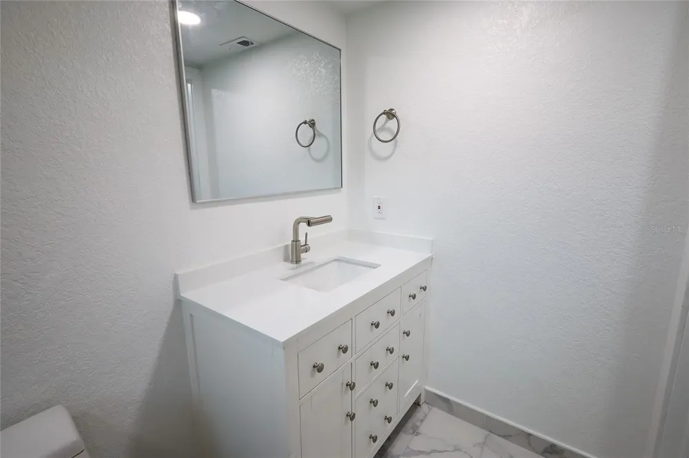 6427 A L CAMPBELL LANE Seffner, FL 33584