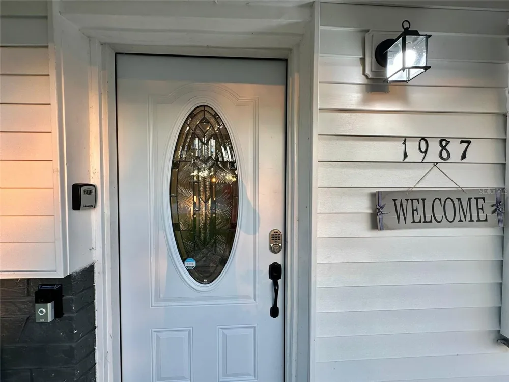 1987 MOSSWOOD DRIVE Melbourne, FL 32935
