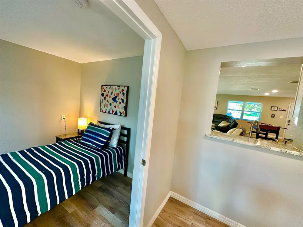 1987 MOSSWOOD DRIVE Melbourne, FL 32935