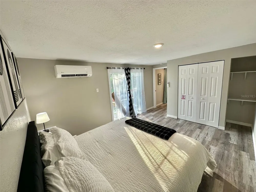 1987 MOSSWOOD DRIVE Melbourne, FL 32935
