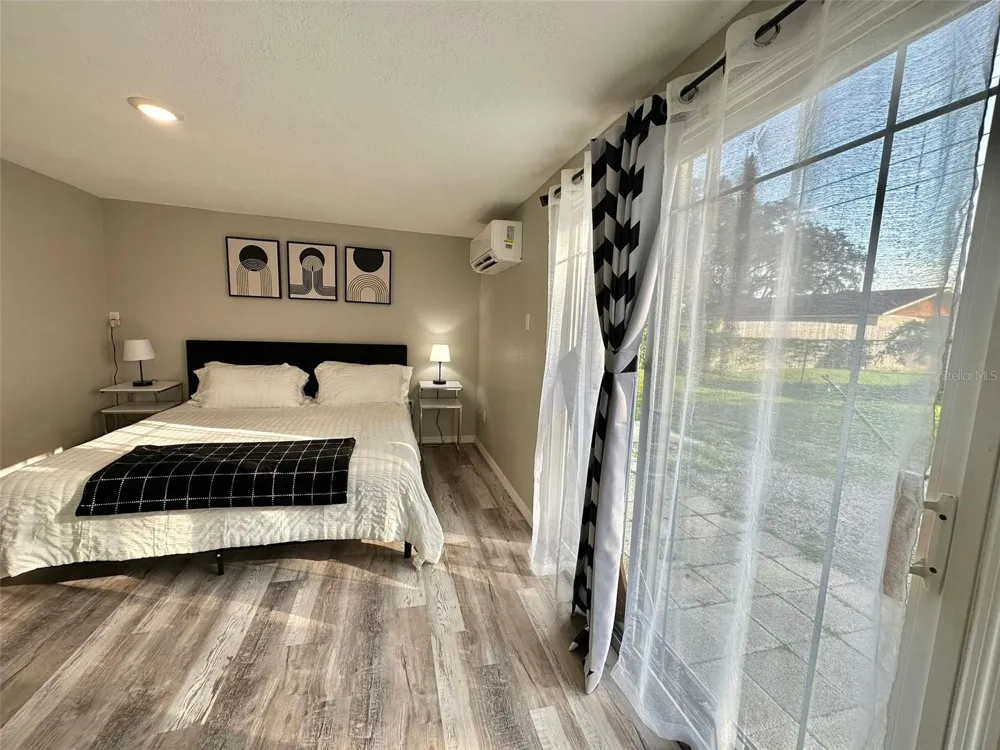 1987 MOSSWOOD DRIVE Melbourne, FL 32935
