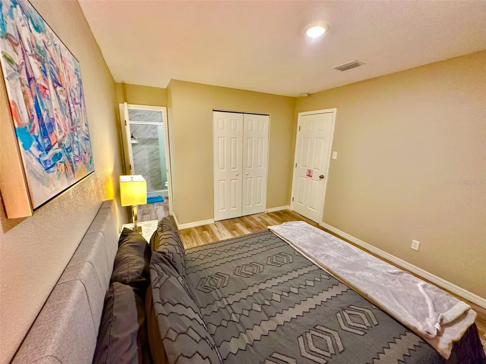 1987 MOSSWOOD DRIVE Melbourne, FL 32935