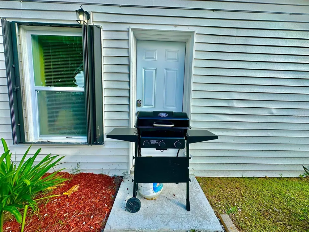1987 MOSSWOOD DRIVE Melbourne, FL 32935