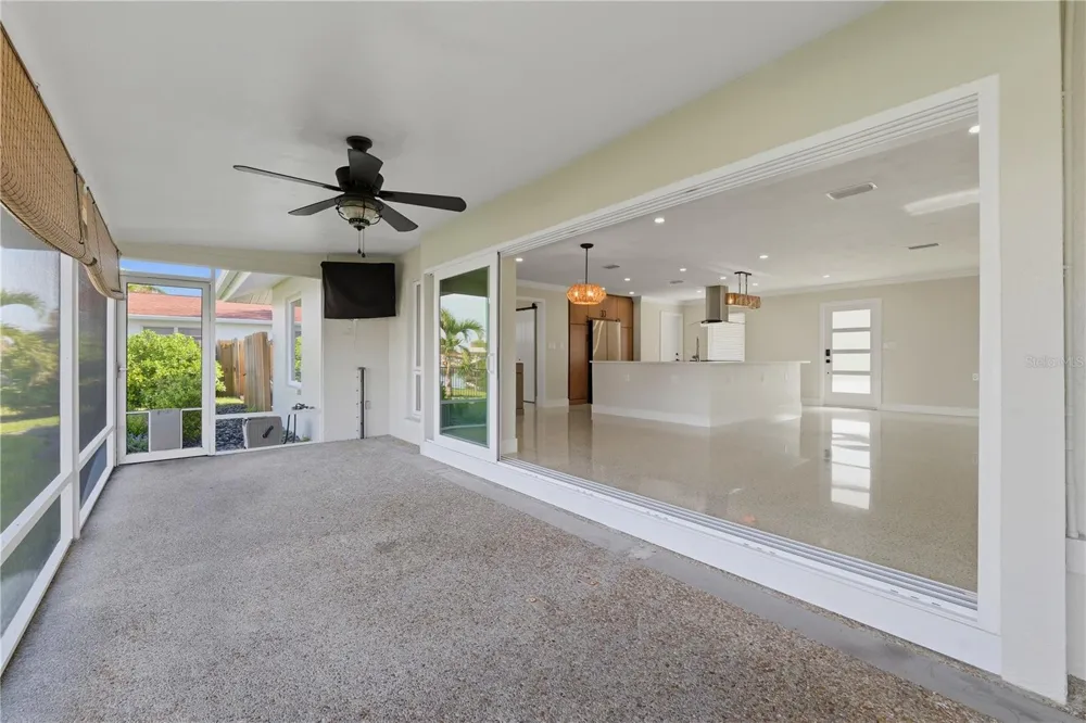 4152 13TH LANE NE St Petersburg, FL 33703