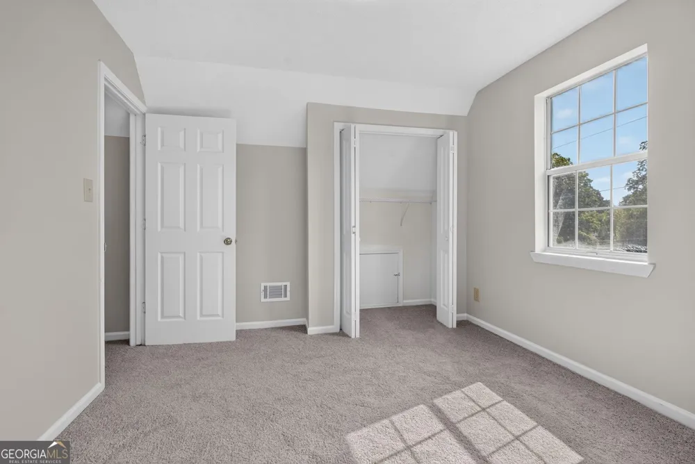 737 Carlton ST SE Gainesville, GA 30501