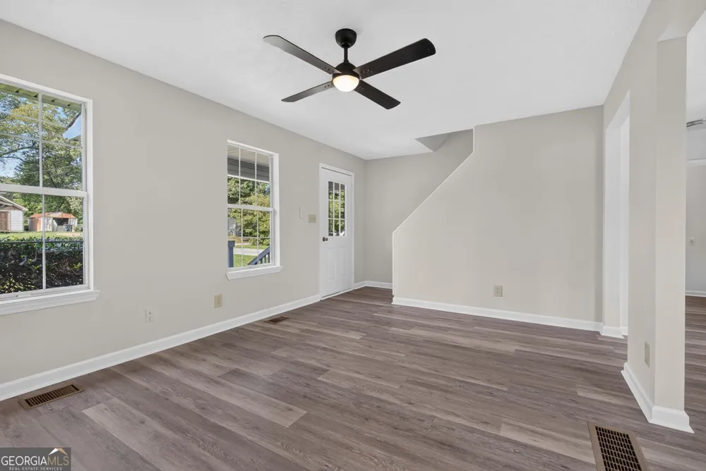 737 Carlton ST SE Gainesville, GA 30501