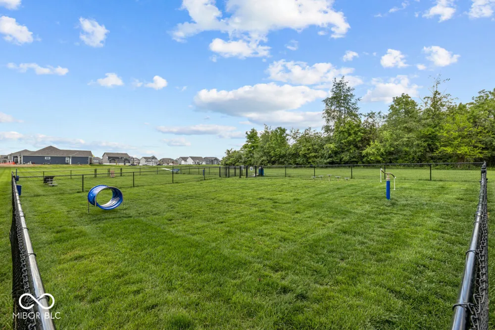 5043 Carmine Street Brownsburg, IN 46112