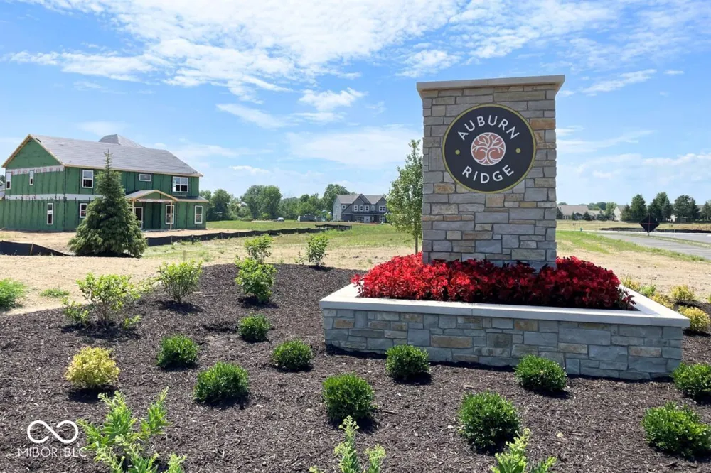5043 Carmine Street Brownsburg, IN 46112