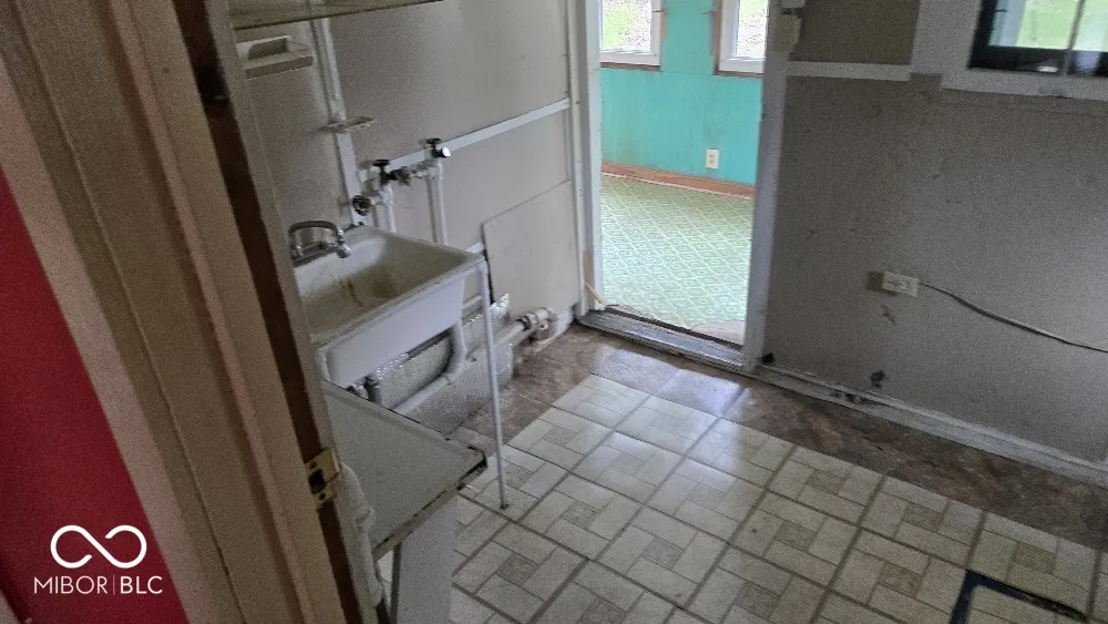 4109 Byram Avenue Indianapolis, IN 46208