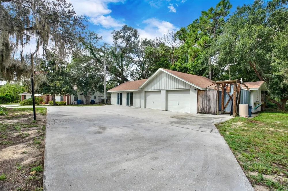 11251 SALINA STREET Brooksville, FL 34614
