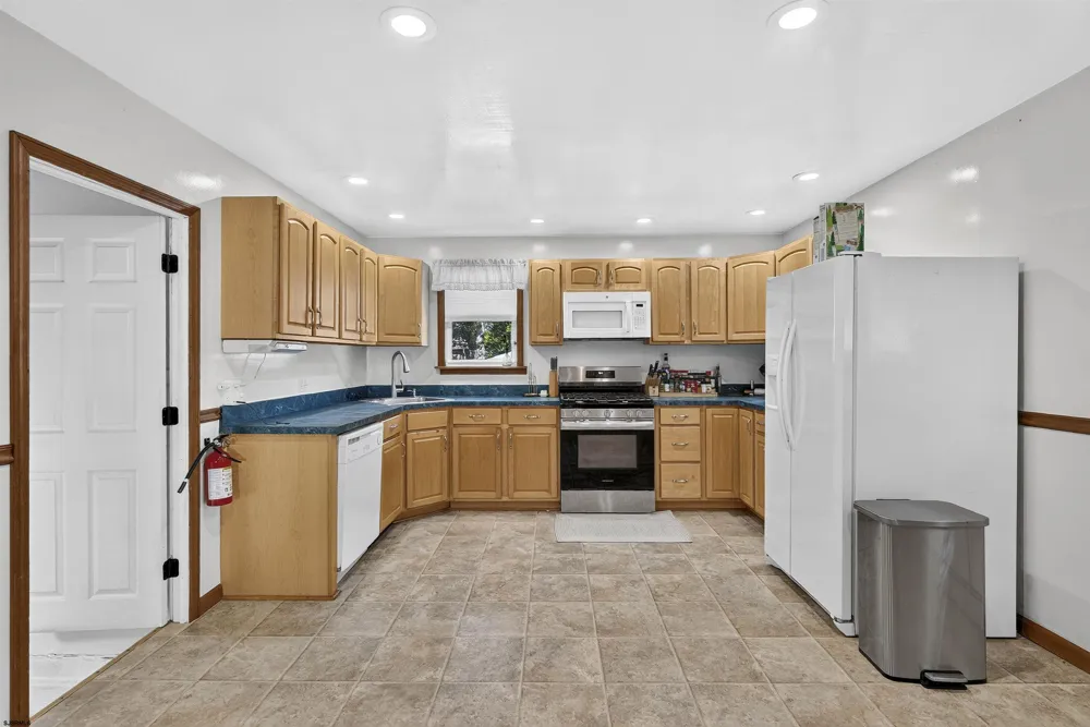 421 Shore Road Somers Point, NJ 08244