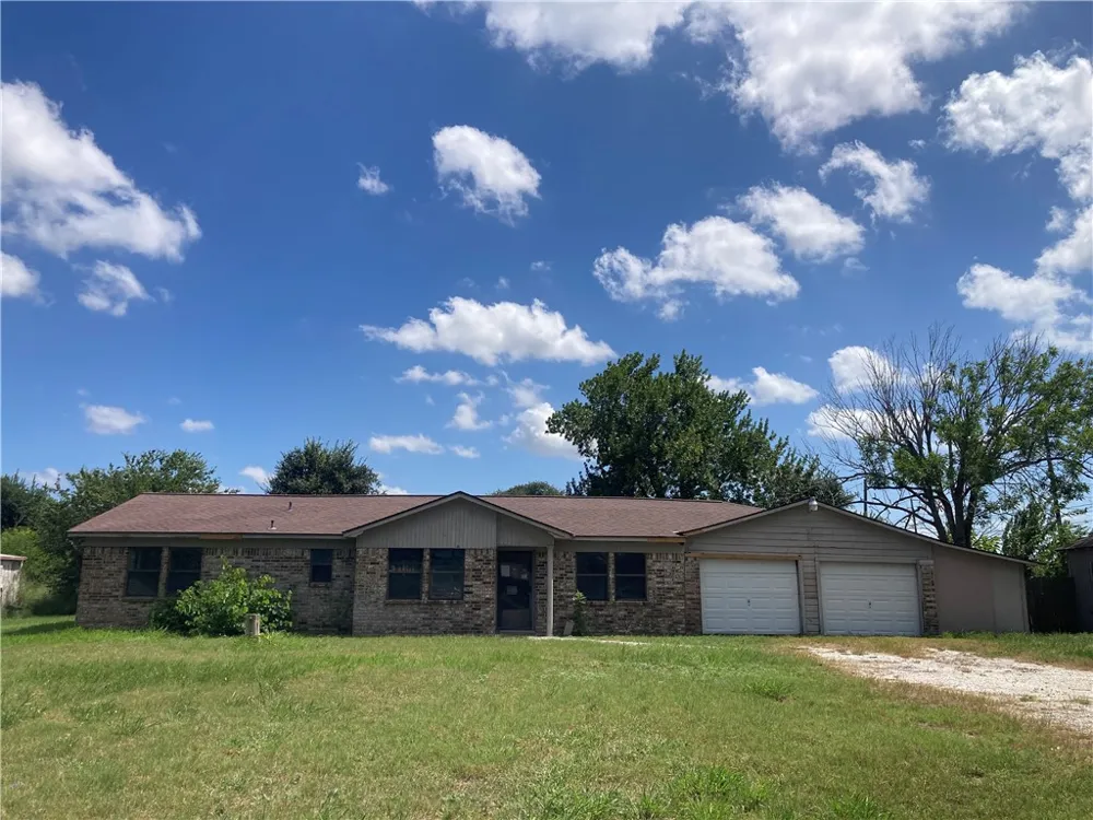 102 Rogers Street Woodsboro, TX 78393
