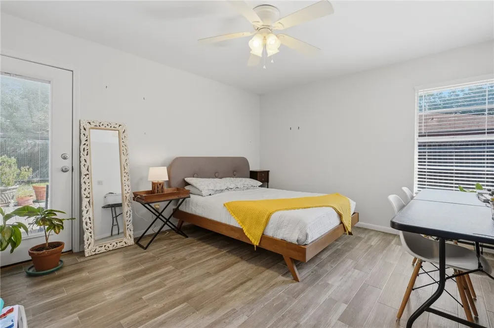 2007 Memorial Parkway Portland, TX 78374