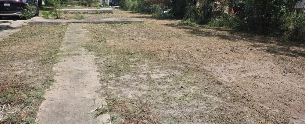 128 W Avenue A Avenue Kingsville, TX 78363