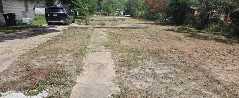 128 W Avenue A Avenue Kingsville, TX 78363