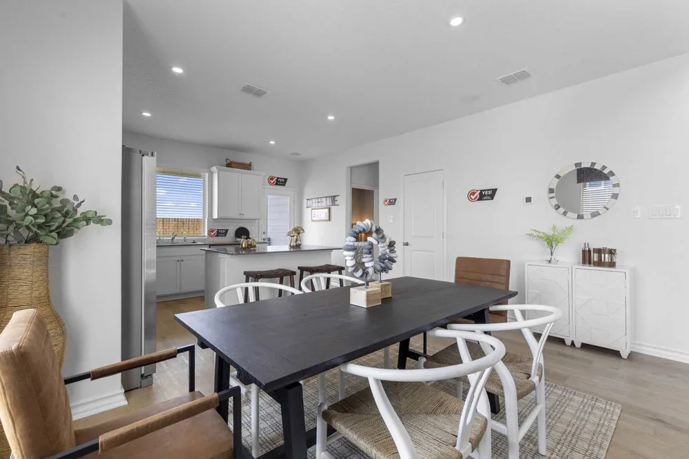 105 Hatari Trail Jarrell, TX 76537