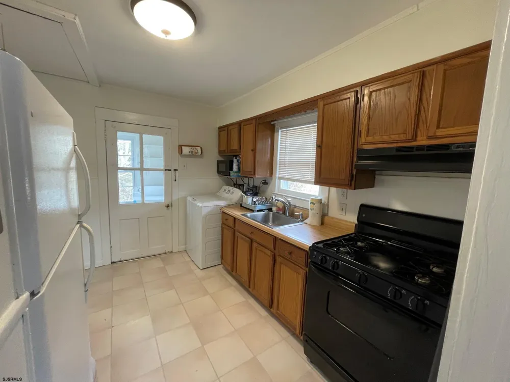 2013 West Ave Linwood, NJ 08221