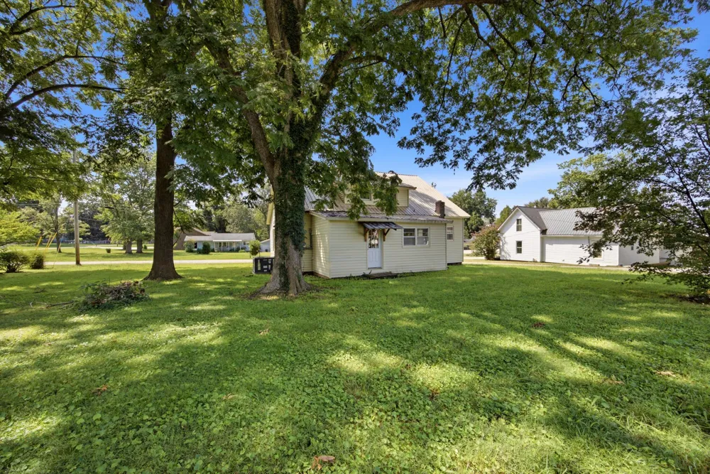 301 Bennett Street Decherd, TN 37324
