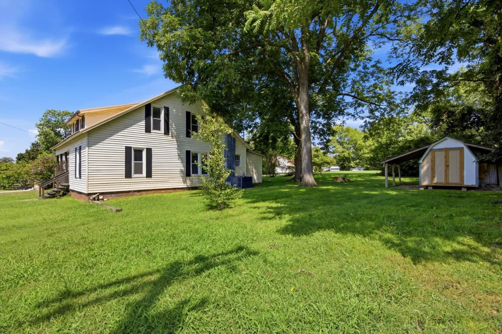 301 Bennett Street Decherd, TN 37324