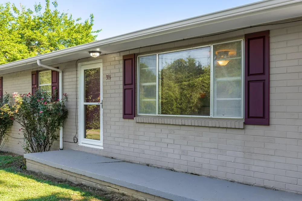 355 Price Circle Spring City, TN 37381