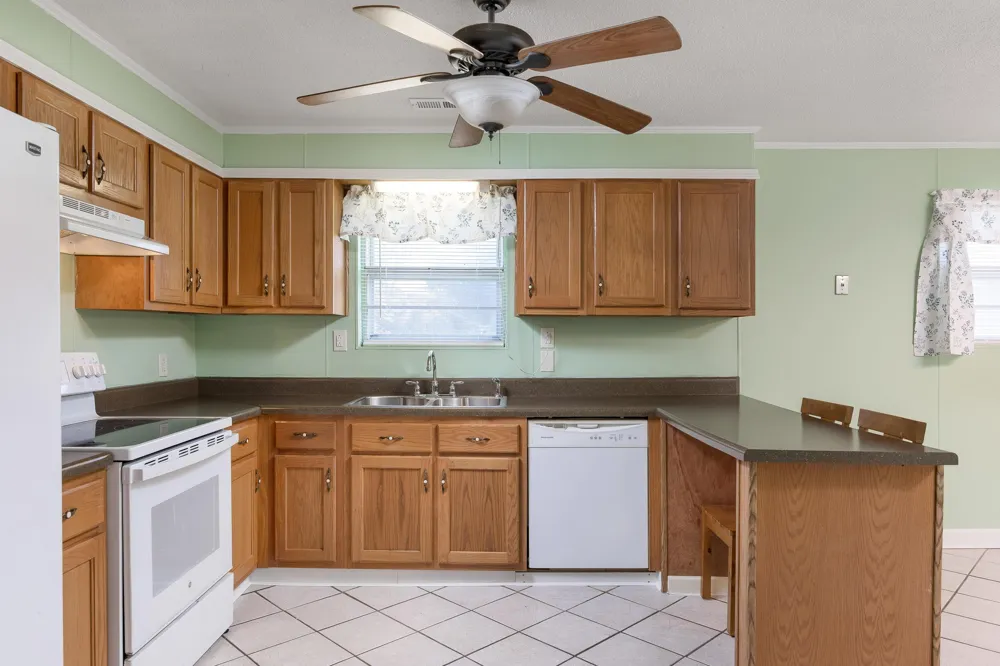 355 Price Circle Spring City, TN 37381
