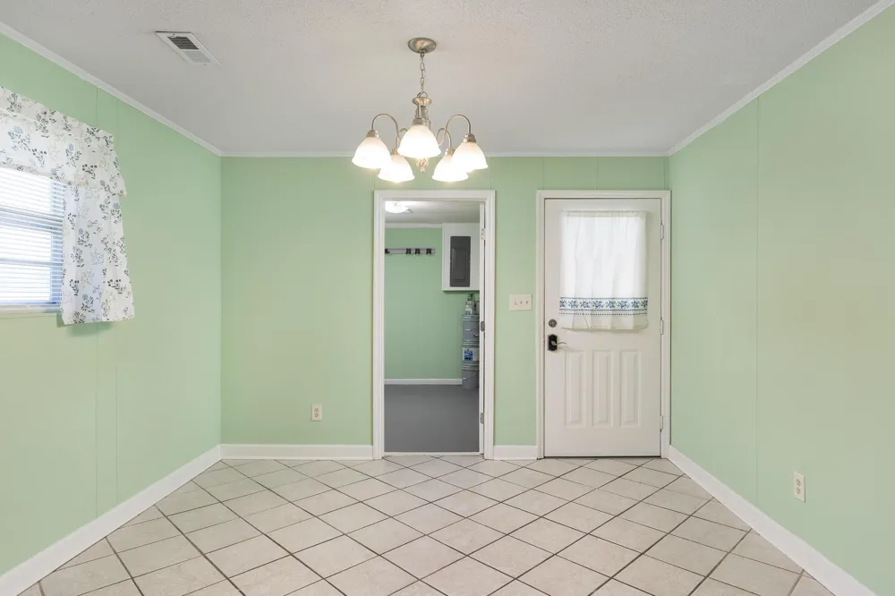 355 Price Circle Spring City, TN 37381