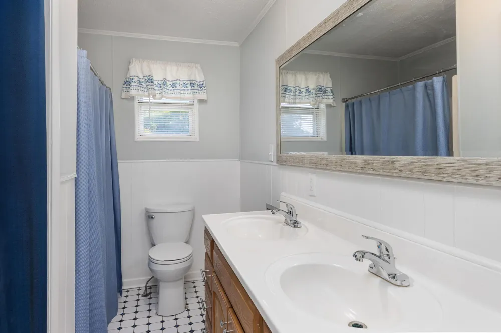 355 Price Circle Spring City, TN 37381