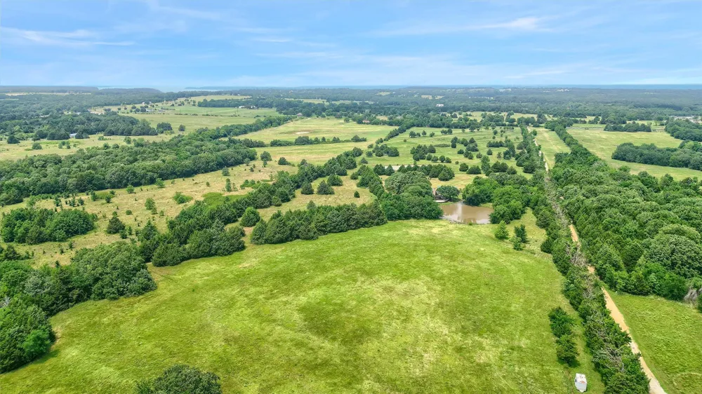 263 Rio Roxo RD Gordonville, TX 76245
