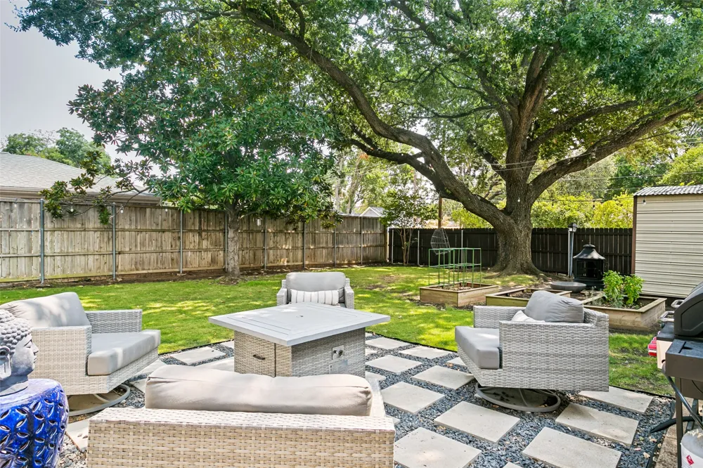 12420 Wood Manor Circle Farmers Branch, TX 75234