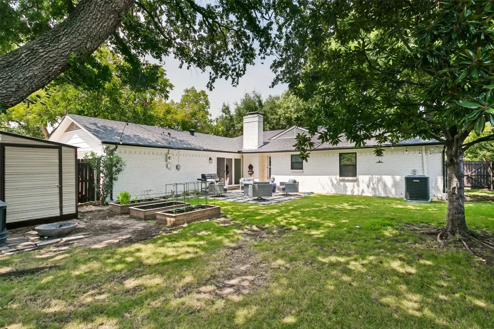 12420 Wood Manor Circle Farmers Branch, TX 75234