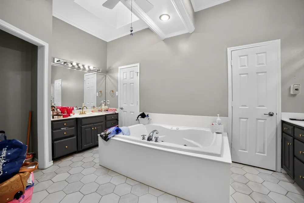 1807 Mill Creek Road Canton, TX 75103