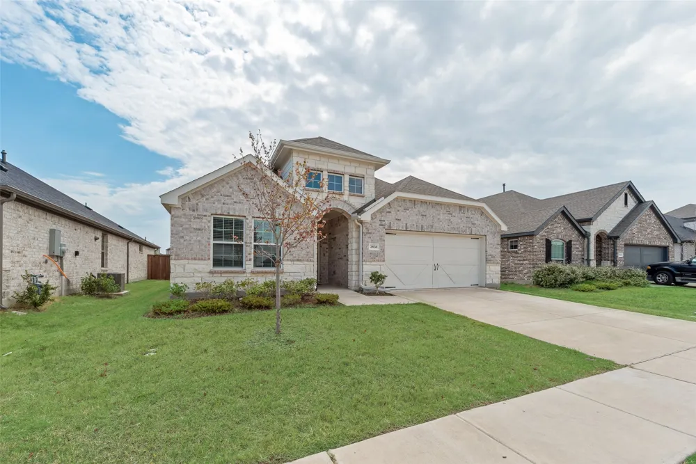 2850 Robertson Way Royse City, TX 75189