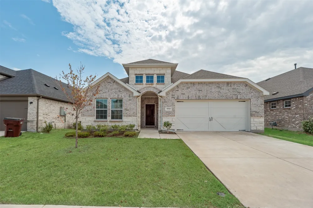 2850 Robertson Way Royse City, TX 75189