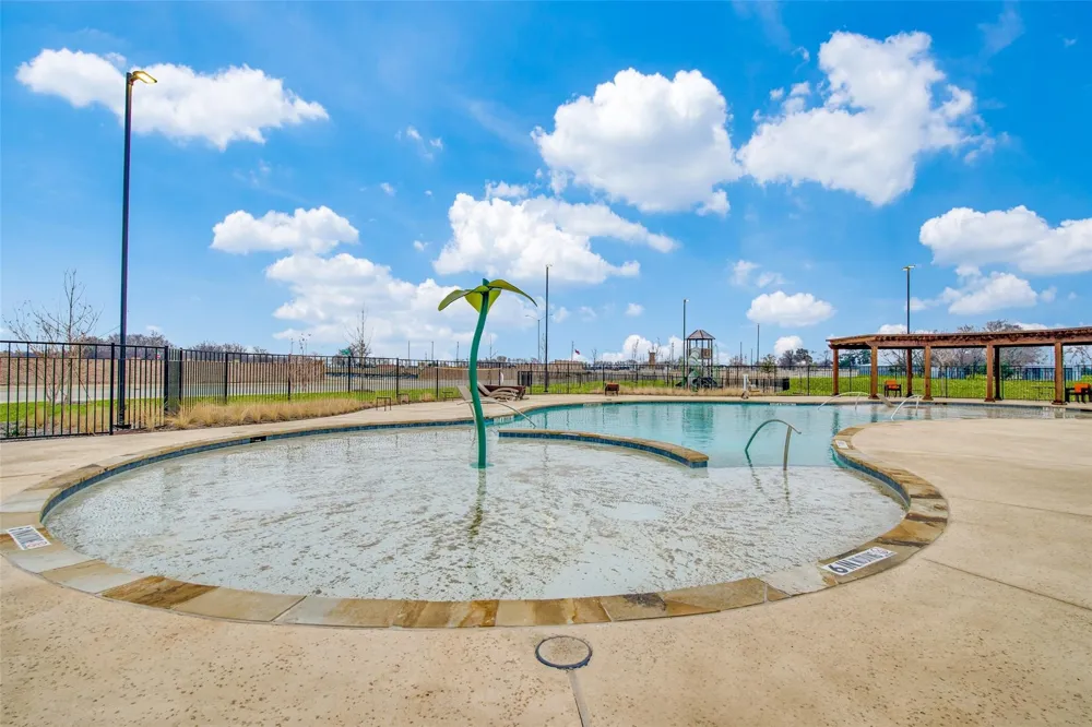 2850 Robertson Way Royse City, TX 75189