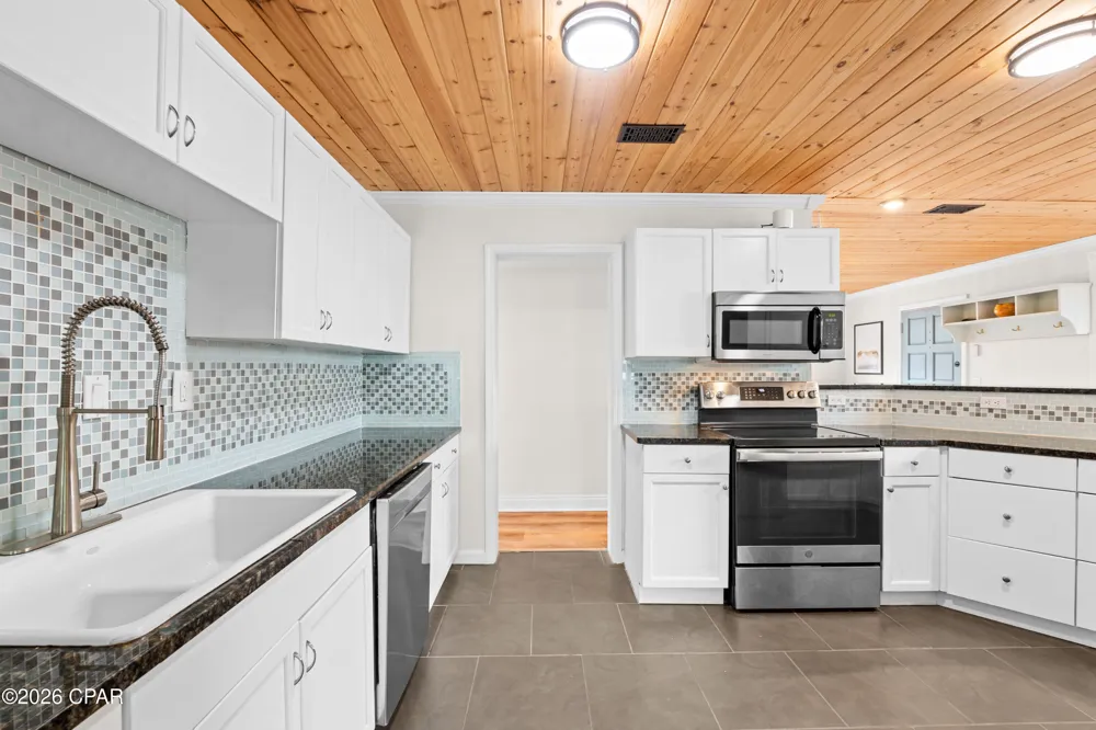 446 S Macarthur Avenue Panama City, FL 32401
