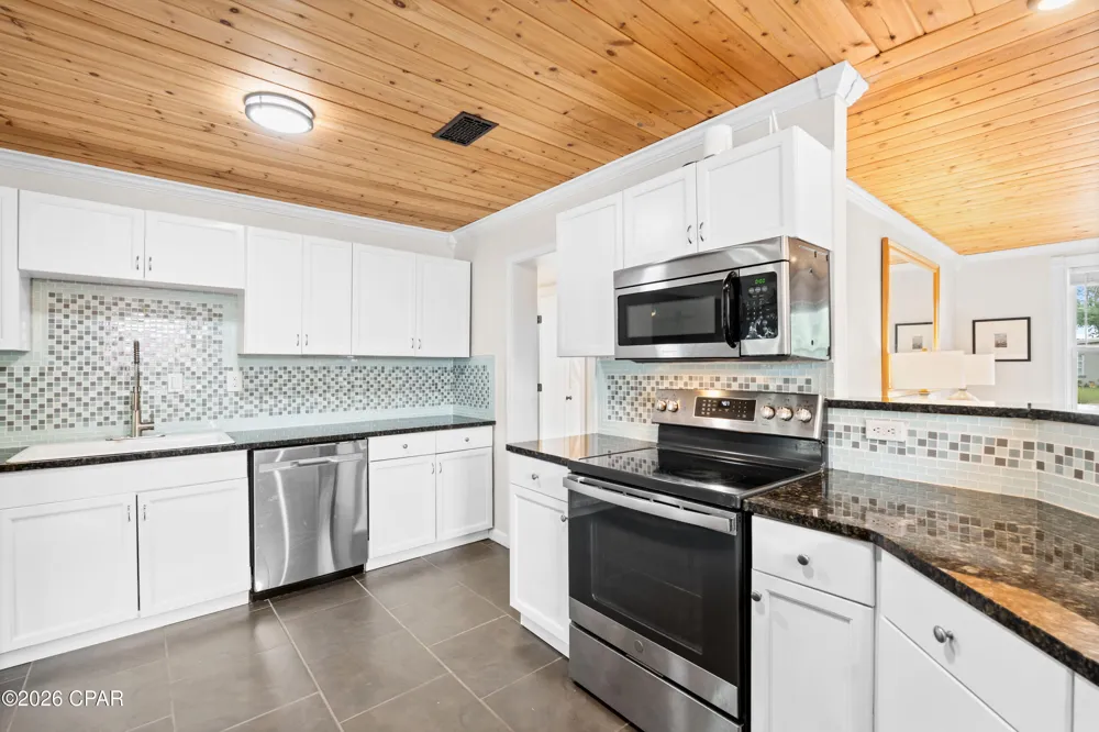 446 S Macarthur Avenue Panama City, FL 32401