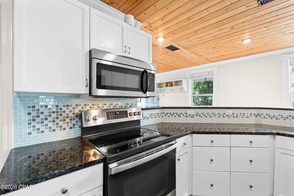 446 S Macarthur Avenue Panama City, FL 32401