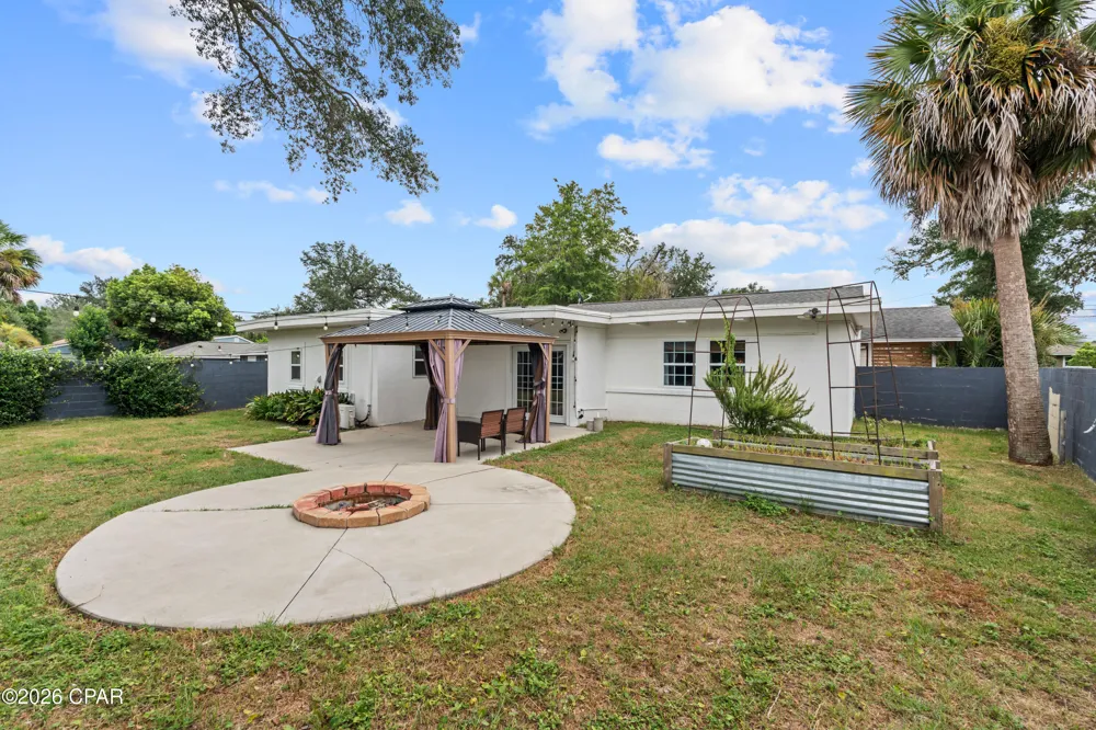 446 S Macarthur Avenue Panama City, FL 32401