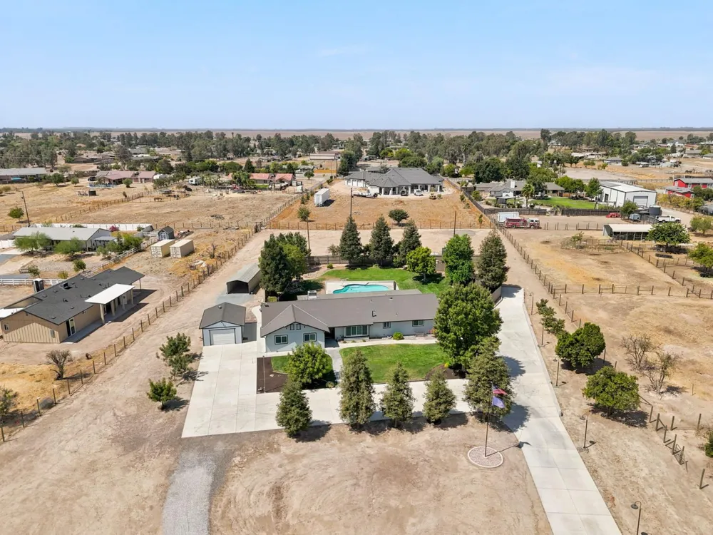 16176 Paula Madera, CA 93636