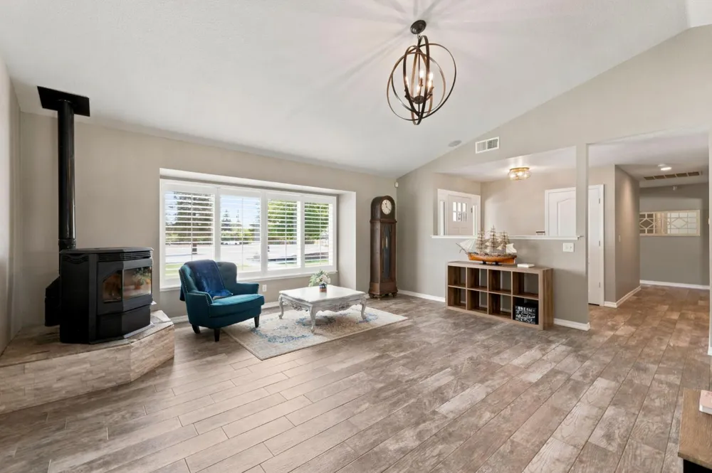 16176 Paula Madera, CA 93636