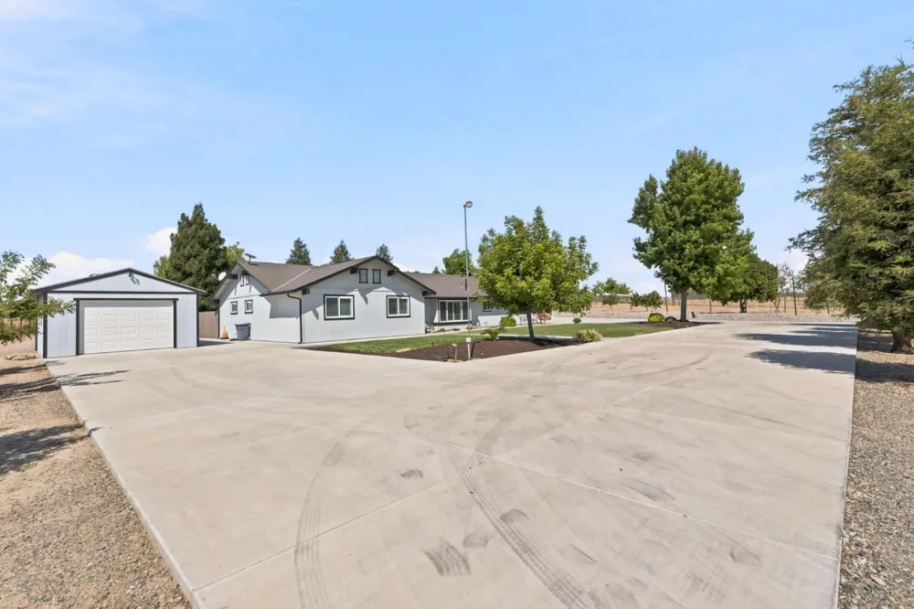 16176 Paula Madera, CA 93636