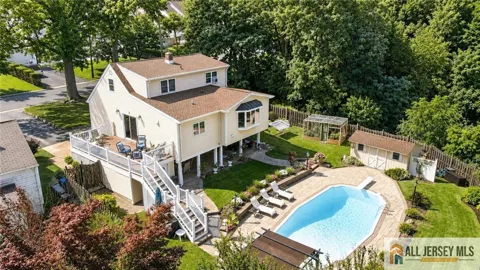 112 Tunison Road