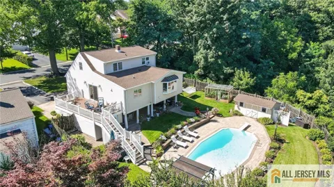 112 Tunison Road