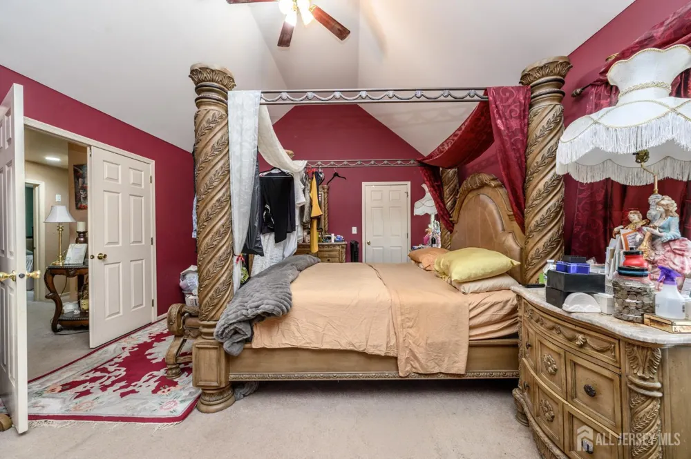 2 Garden Hills Drive Franklin, NJ 08873