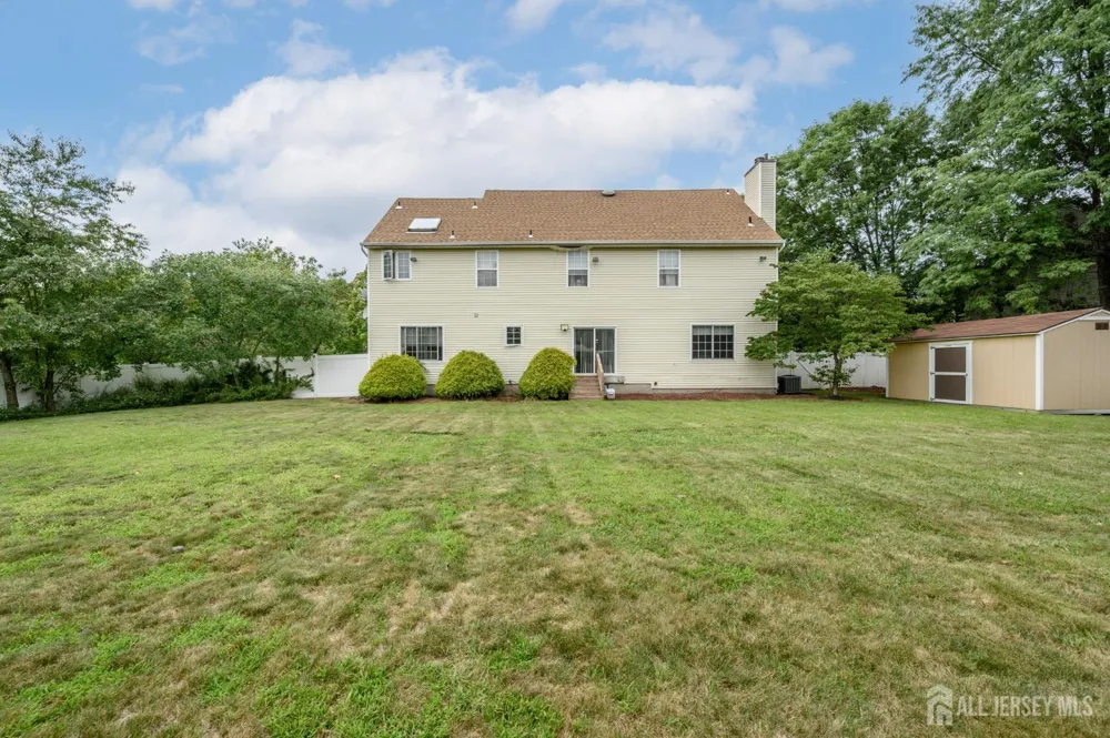 2 Garden Hills Drive Franklin, NJ 08873